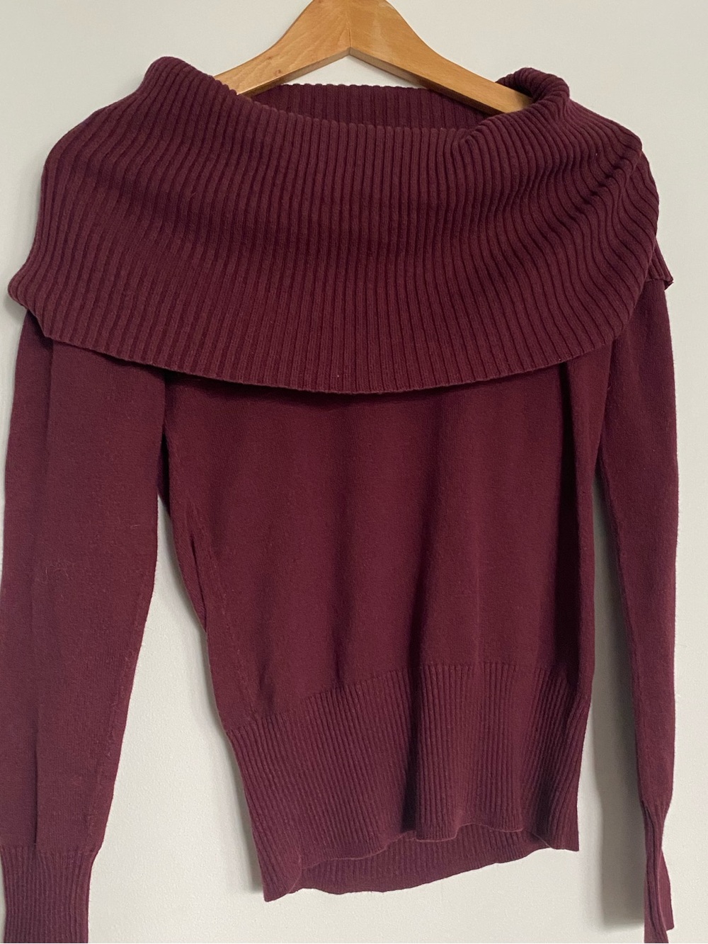 Slam size S Women's Off-Shoulder Ribbed Foldover Sweater - Burgundy